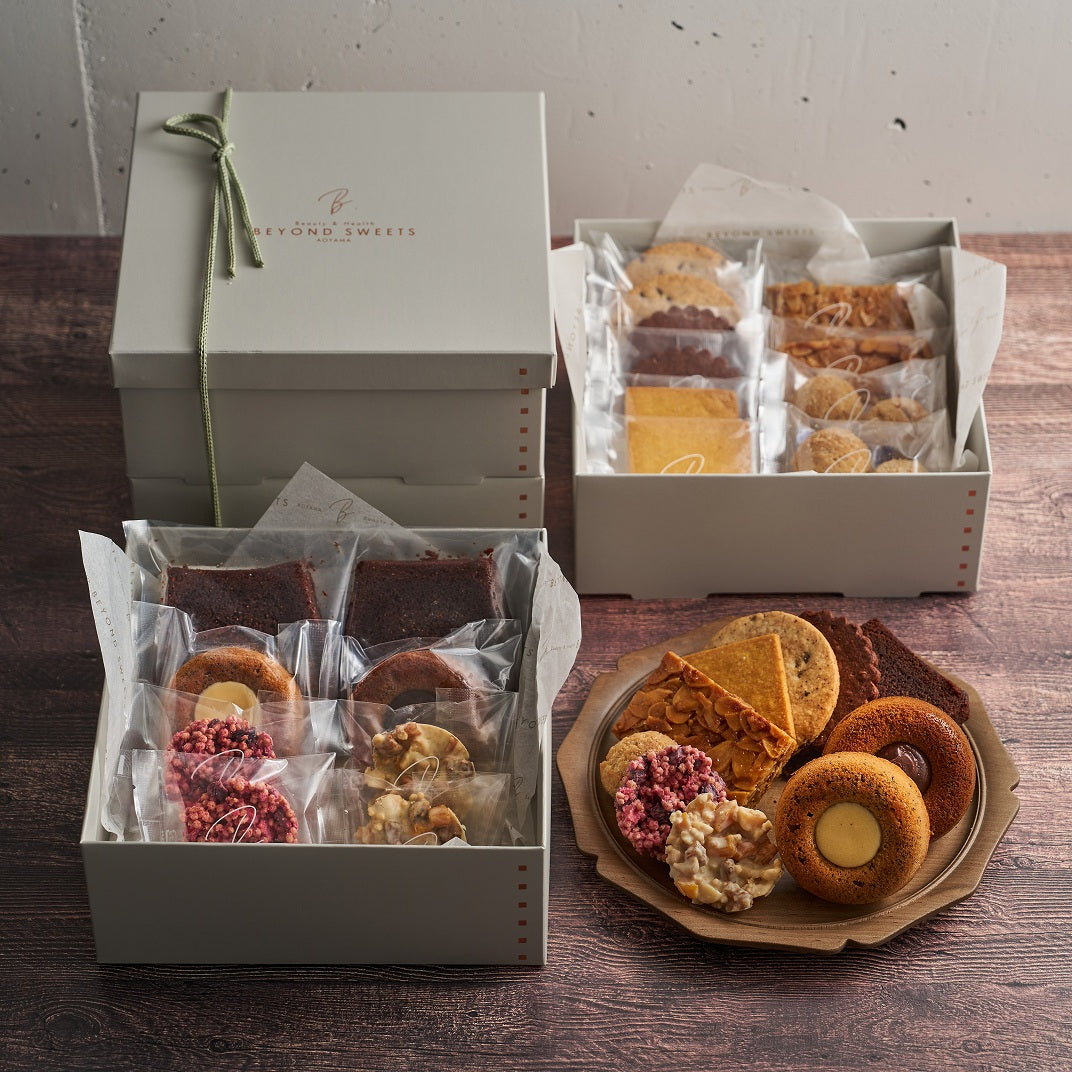 【送料無料・常温配送】御歳暮 焼菓子ギフトKAGURA 2段［18個入］